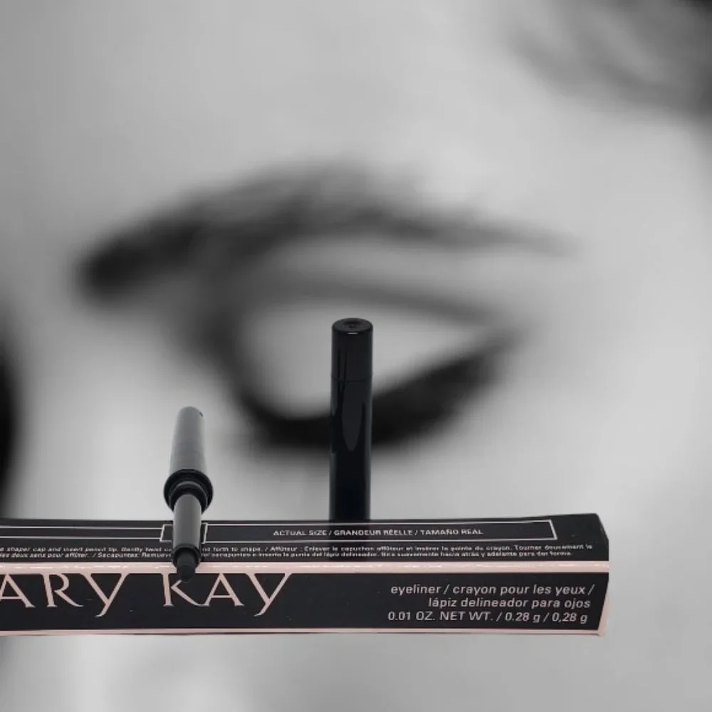 Black Crayon Eyeliner - Self-Sharpening - Mary Kay - Discontinued